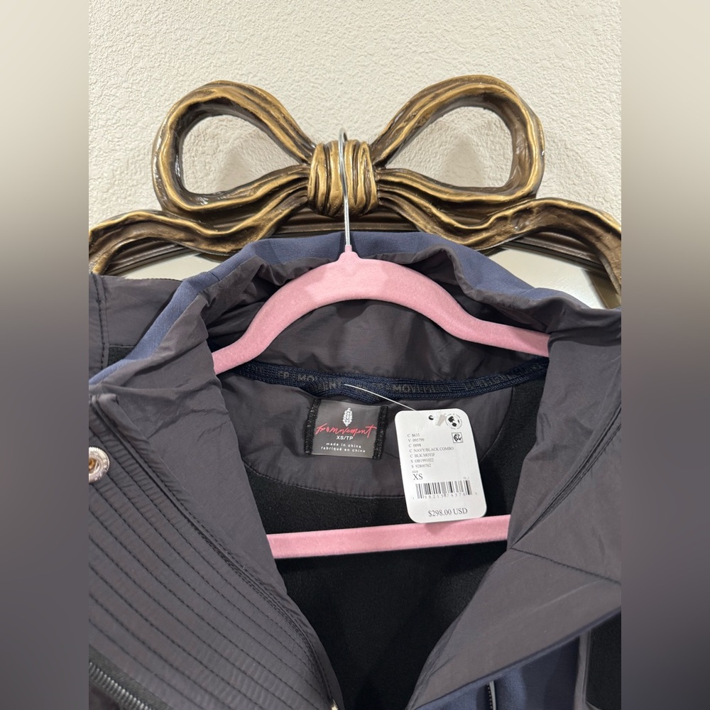 NWT Free people Movement Moon Magic Reflective Rain Parka Jacket - Picture 2 of 11